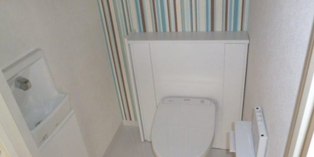 古い和式トイレから洋式トイレへフルリフォーム