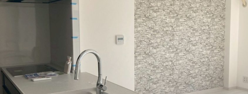 東京都大田区S様邸 キッチンリフォーム施工後 吊戸棚撤去 開放的対面キッチン